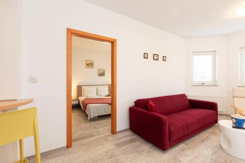 Apartments Doris, Krk 克尔克 外观 照片