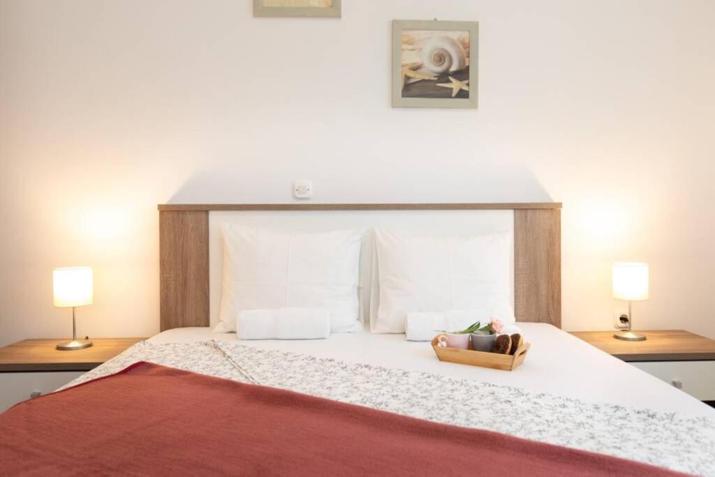 Apartments Doris, Krk 克尔克 外观 照片