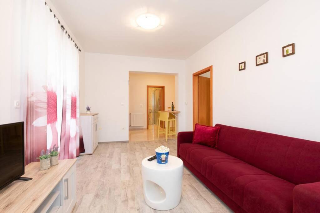Apartments Doris, Krk 克尔克 外观 照片