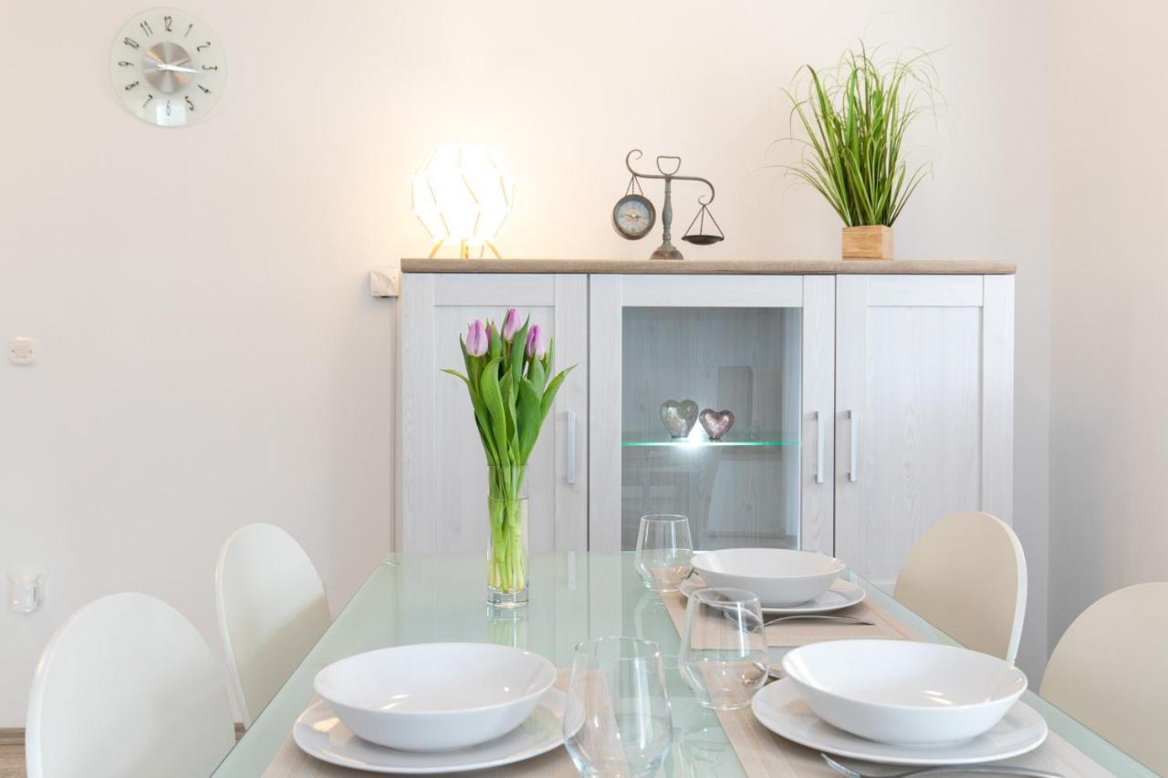 Apartments Doris, Krk 克尔克 外观 照片