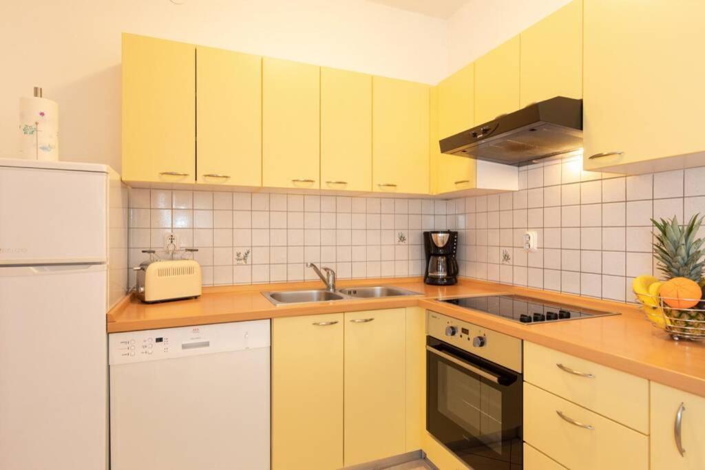 Apartments Doris, Krk 克尔克 外观 照片